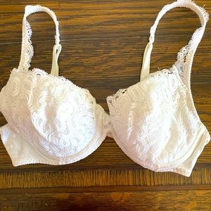 White lace bra 36B